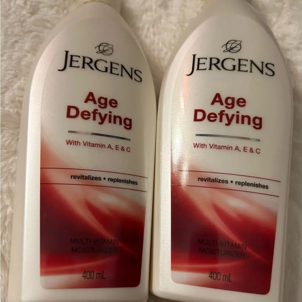 🛍️Jergens Age Defying Moisturizer with Vitamin A, E & C - Cream💥